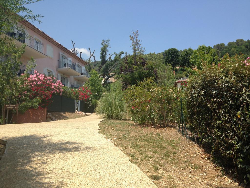 Appartement Dans Residence - Le Domaine De Camiole Callian  Exterior foto